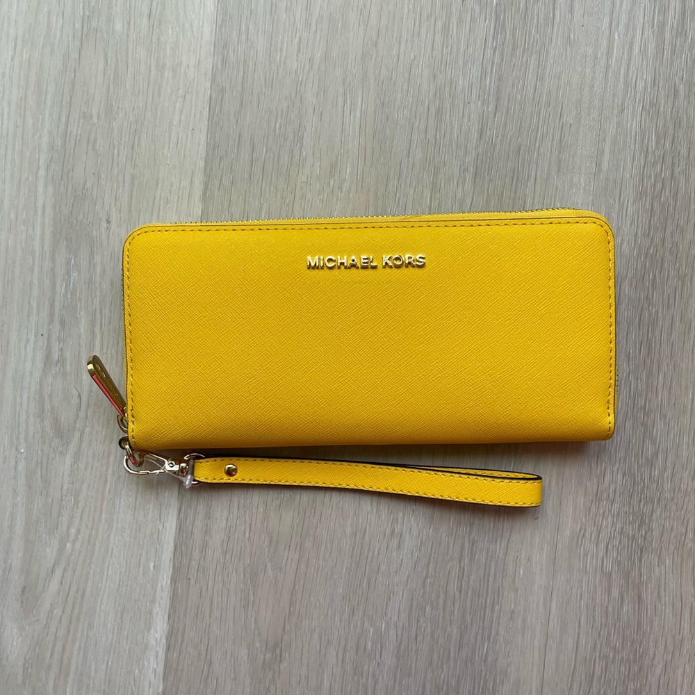 MICHAEL KORS JET SET TRAVEL LEATHER CONTINENTAL WRISTLET WALLET - BRAND NEW